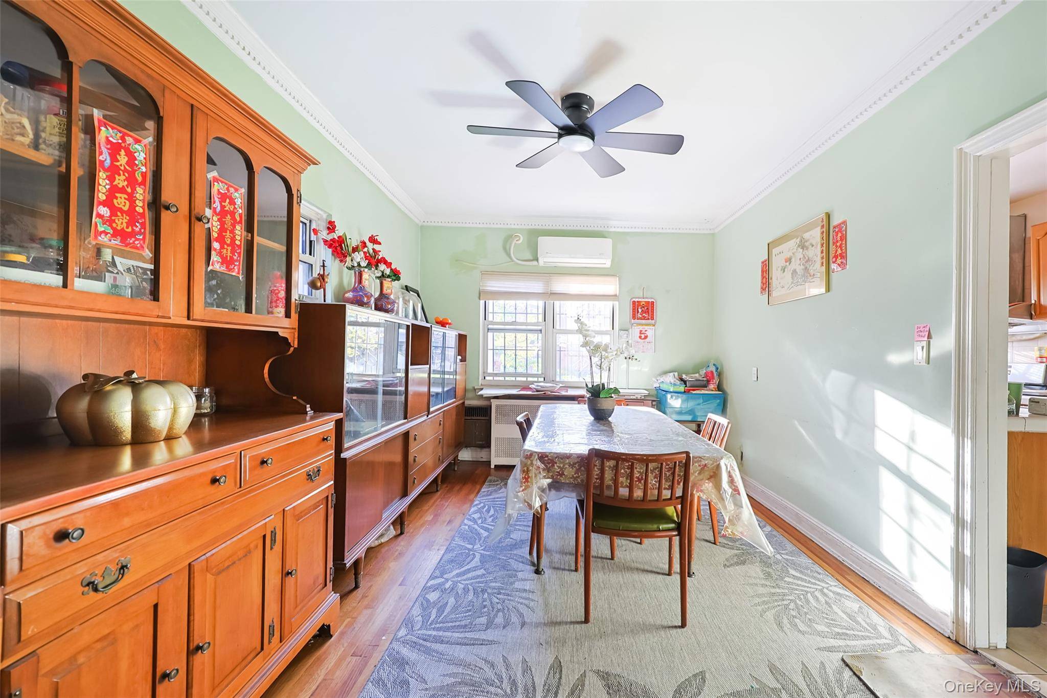 Woodside, NY 11377,34-34 62nd ST