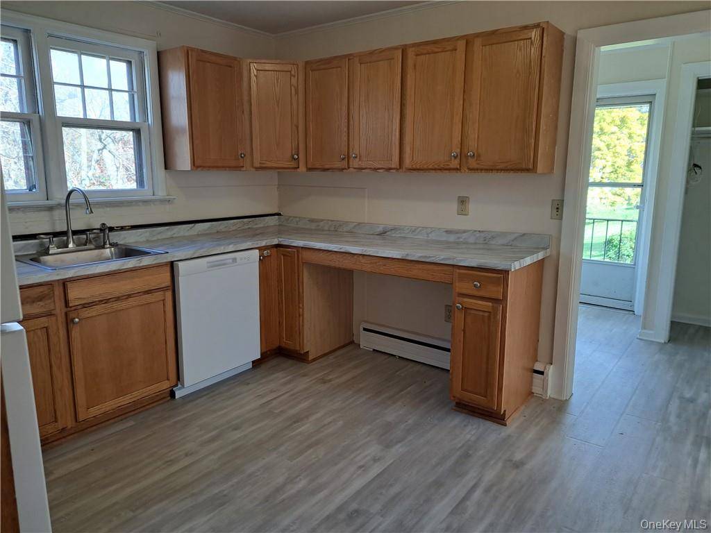 Washingtonville, NY 10992,1521 Route 208