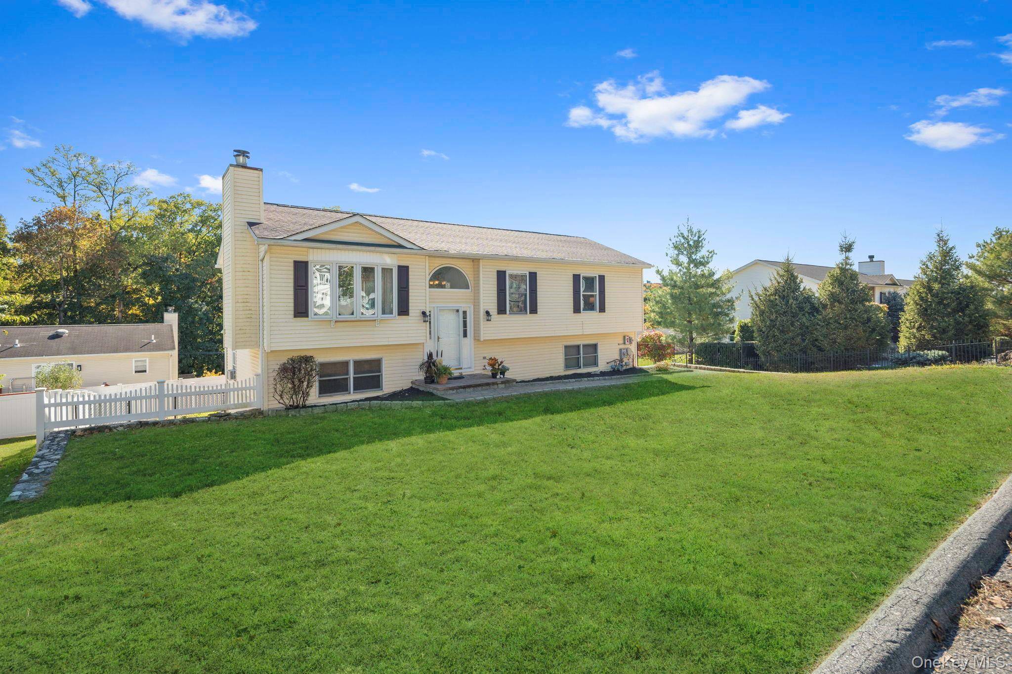 Ossining, NY 10562,5 Sabrina LN
