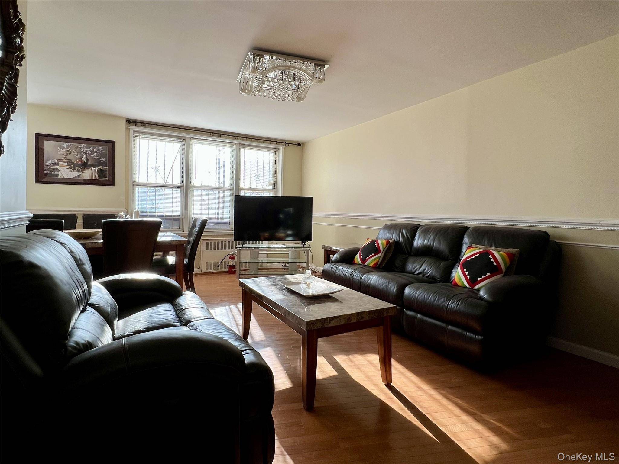 Elmhurst, NY 11373,86-16 60th AVE #2D