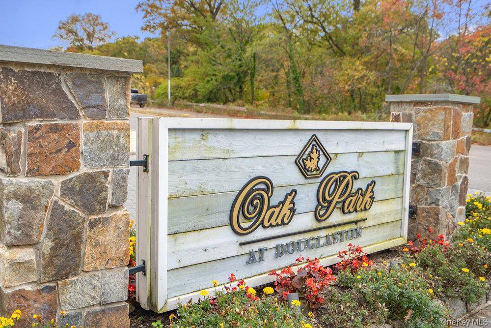Douglaston, NY 11362,241-43B Oak Park DR