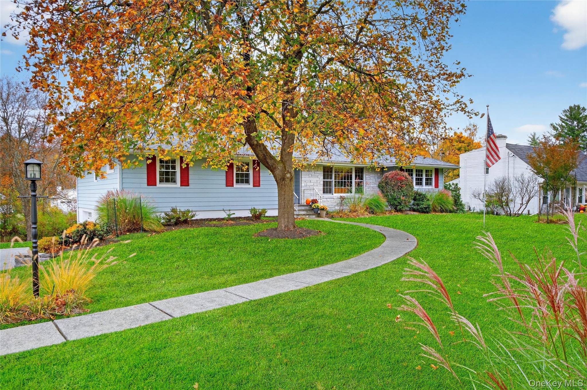 Poughkeepsie, NY 12603,69 Round Hill RD