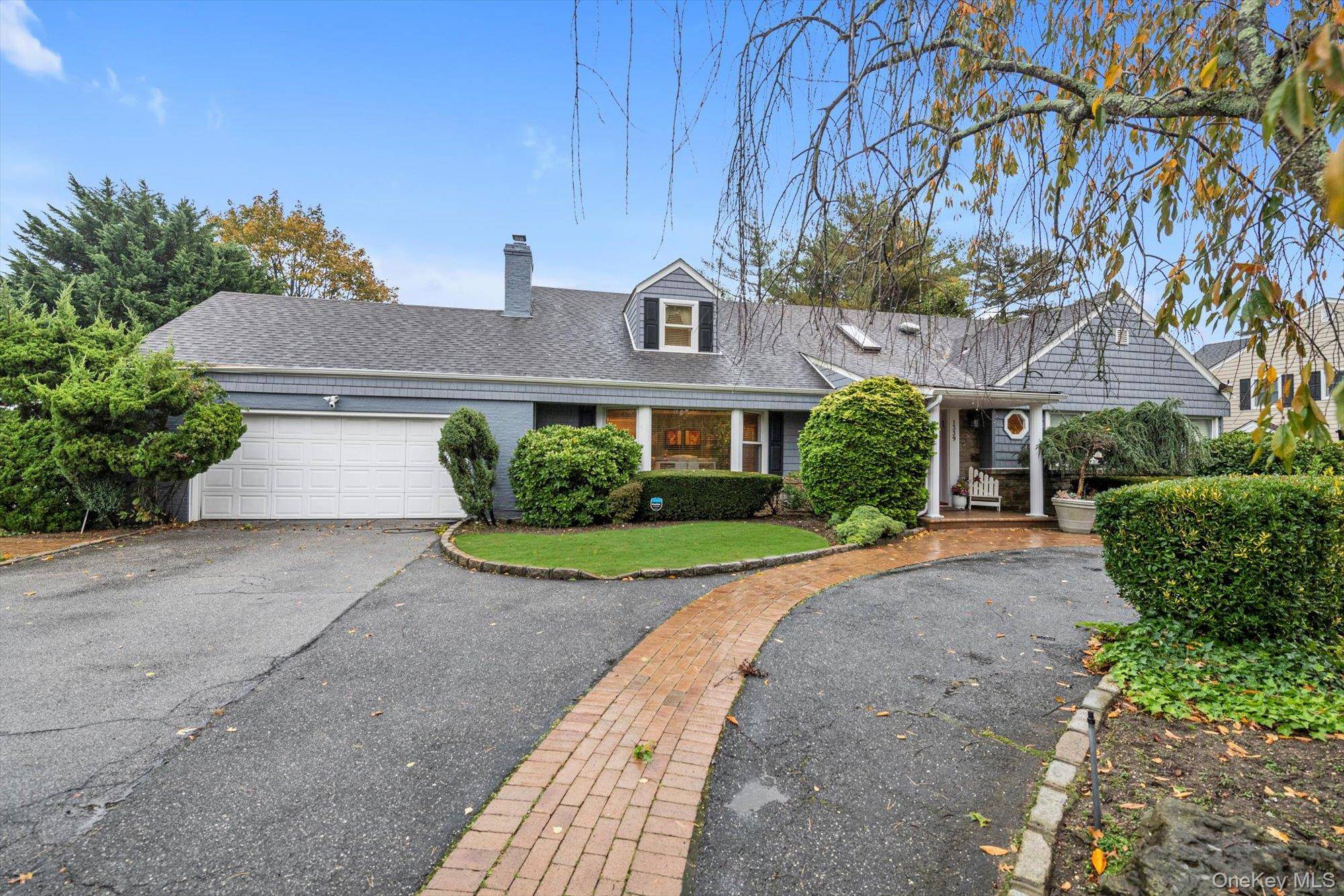 Hewlett Harbor, NY 11557,1339 E Boxwood DR