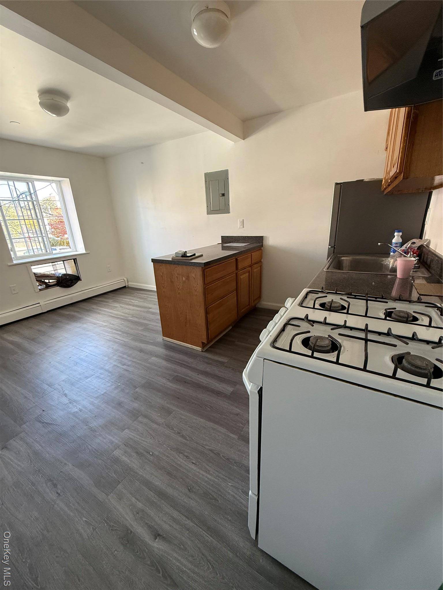 Bronx, NY 10462,1550 Parker Street