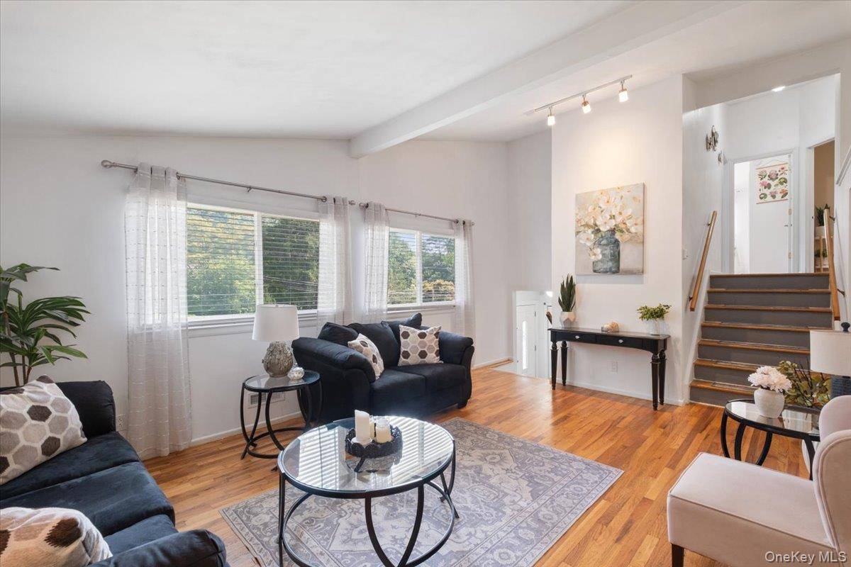 Croton-on-hudson, NY 10520,149 Cortlandt Street