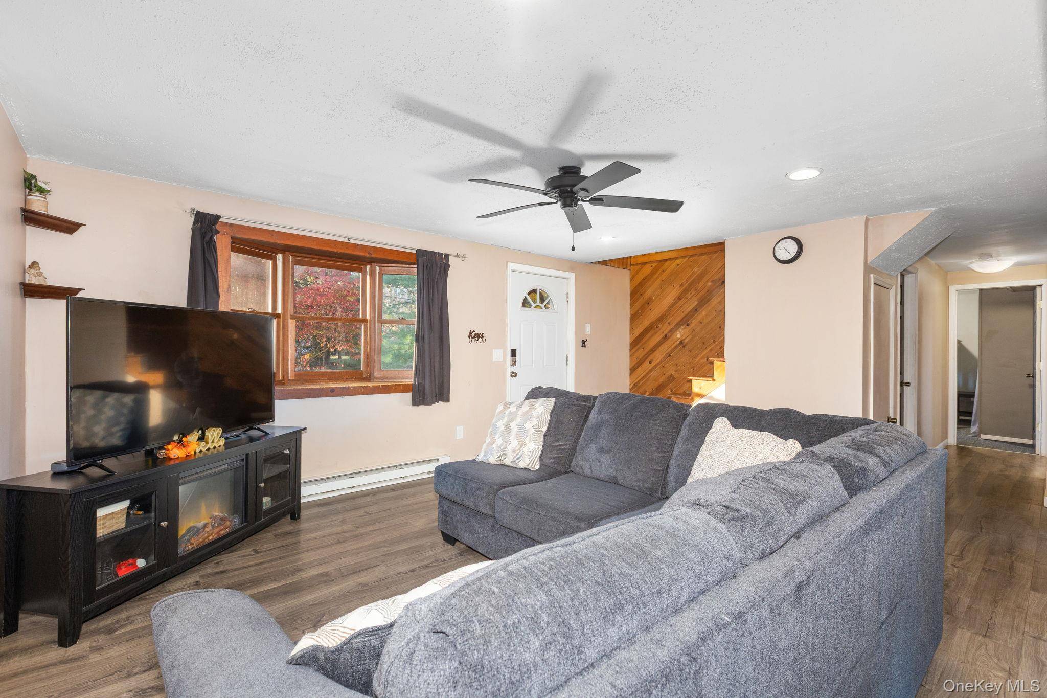 New Windsor, NY 12553,104 Riley RD