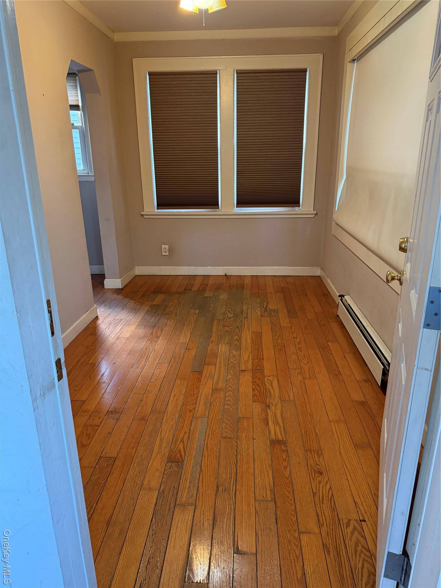 Valley Stream, NY 11580,76 E Argyle ST