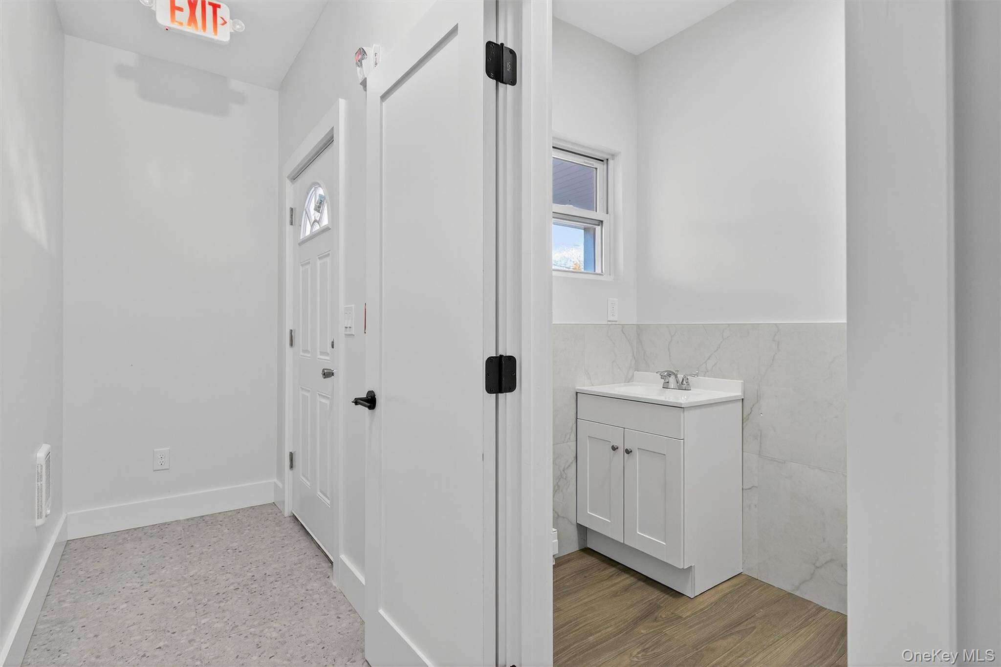 Goshen, NY 10924,12 N Church ST #102