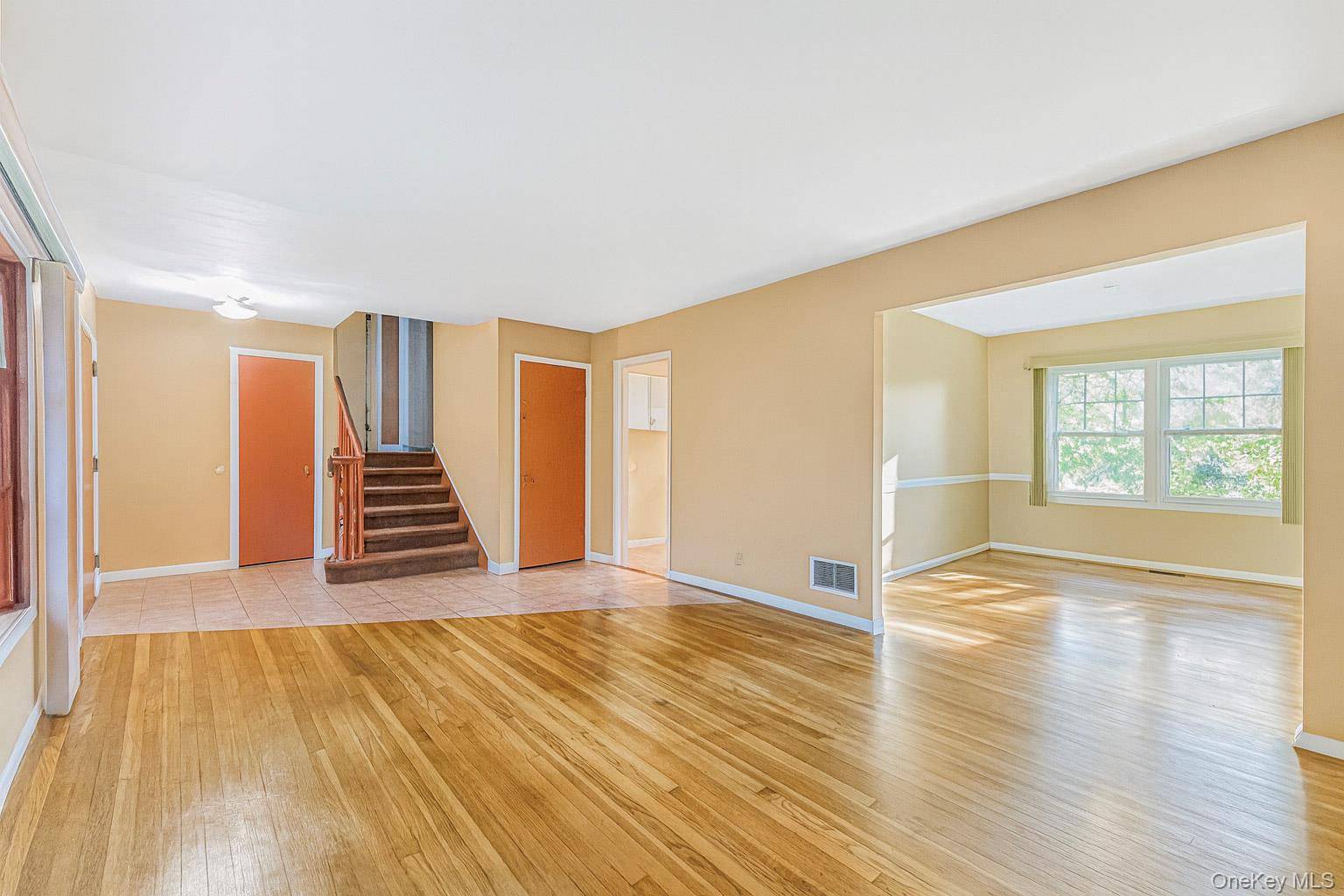 White Plains, NY 10607,15 Wayne WAY