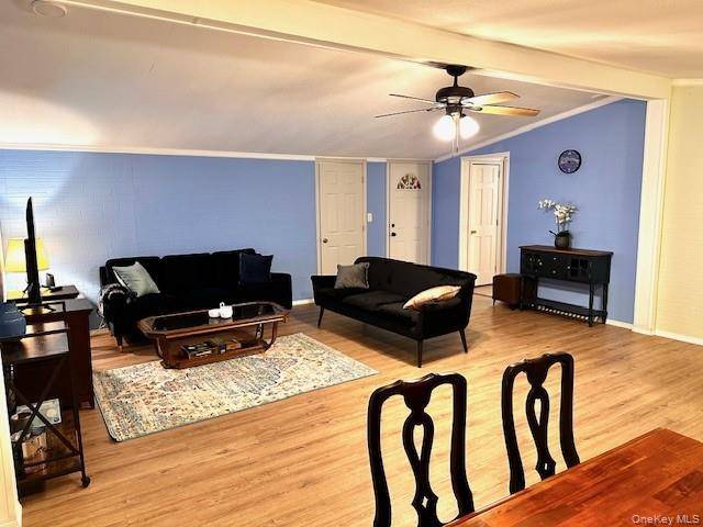 Loch Sheldrake, NY 12759,8 Dartmouth CT