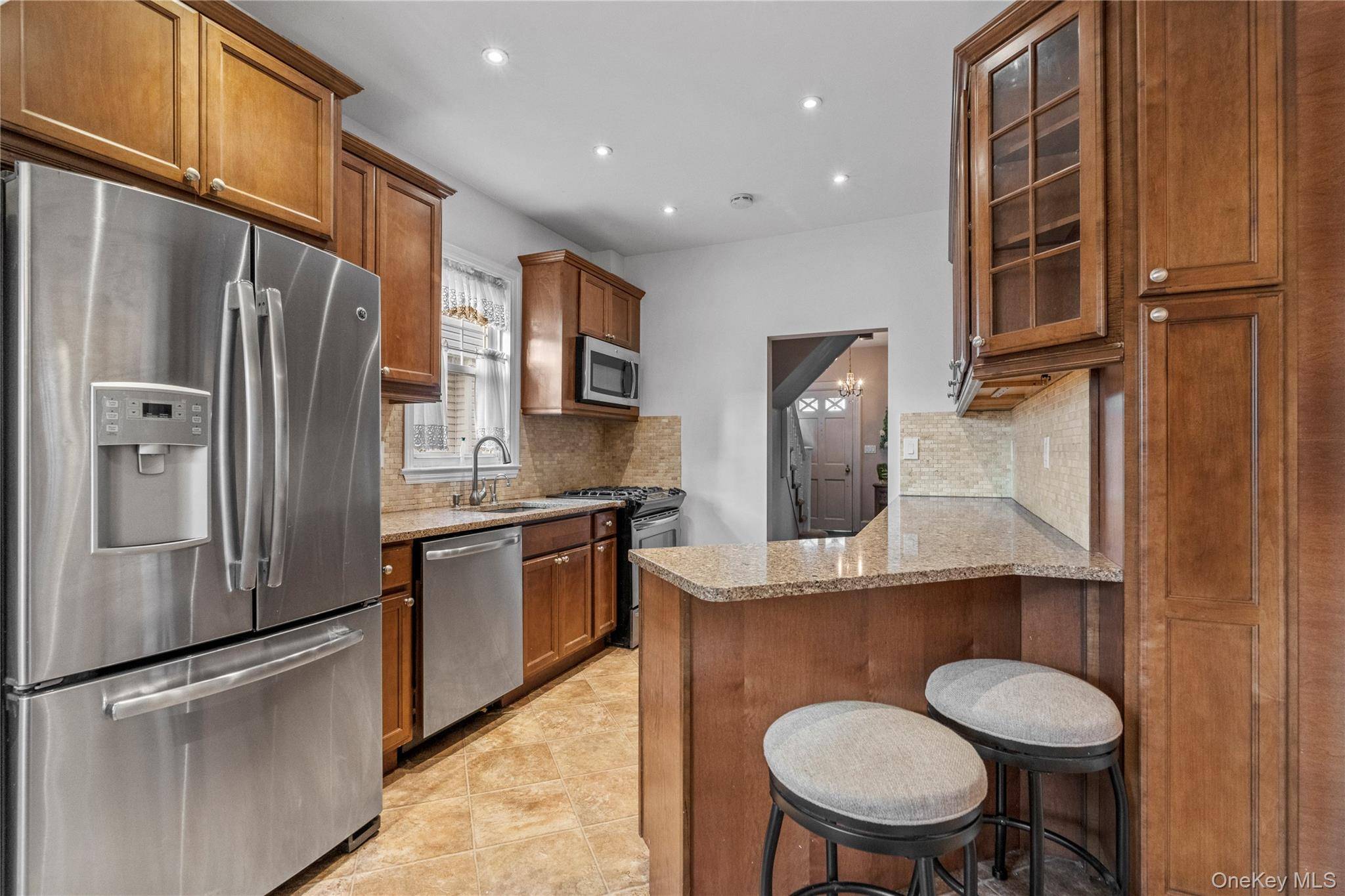 New Rochelle, NY 10801,20 Lincoln ST