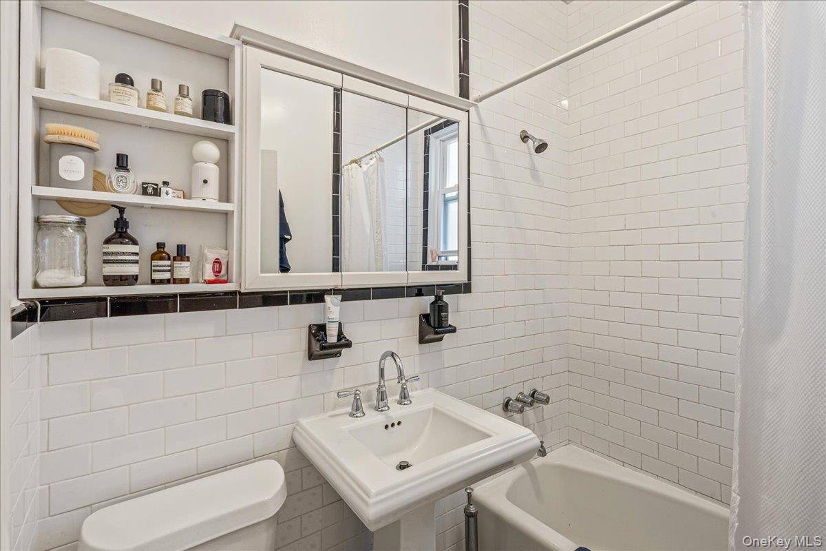 Brooklyn, NY 11209,9204 Ridge Blvd