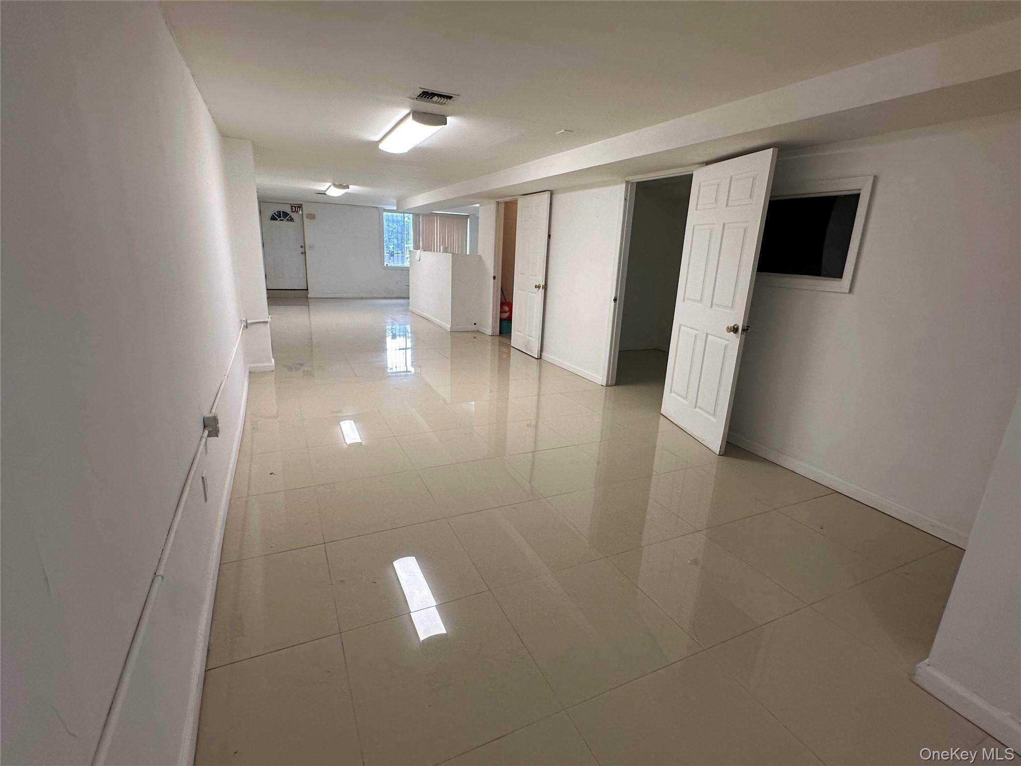 Flushing, NY 11358,19818 47th AVE