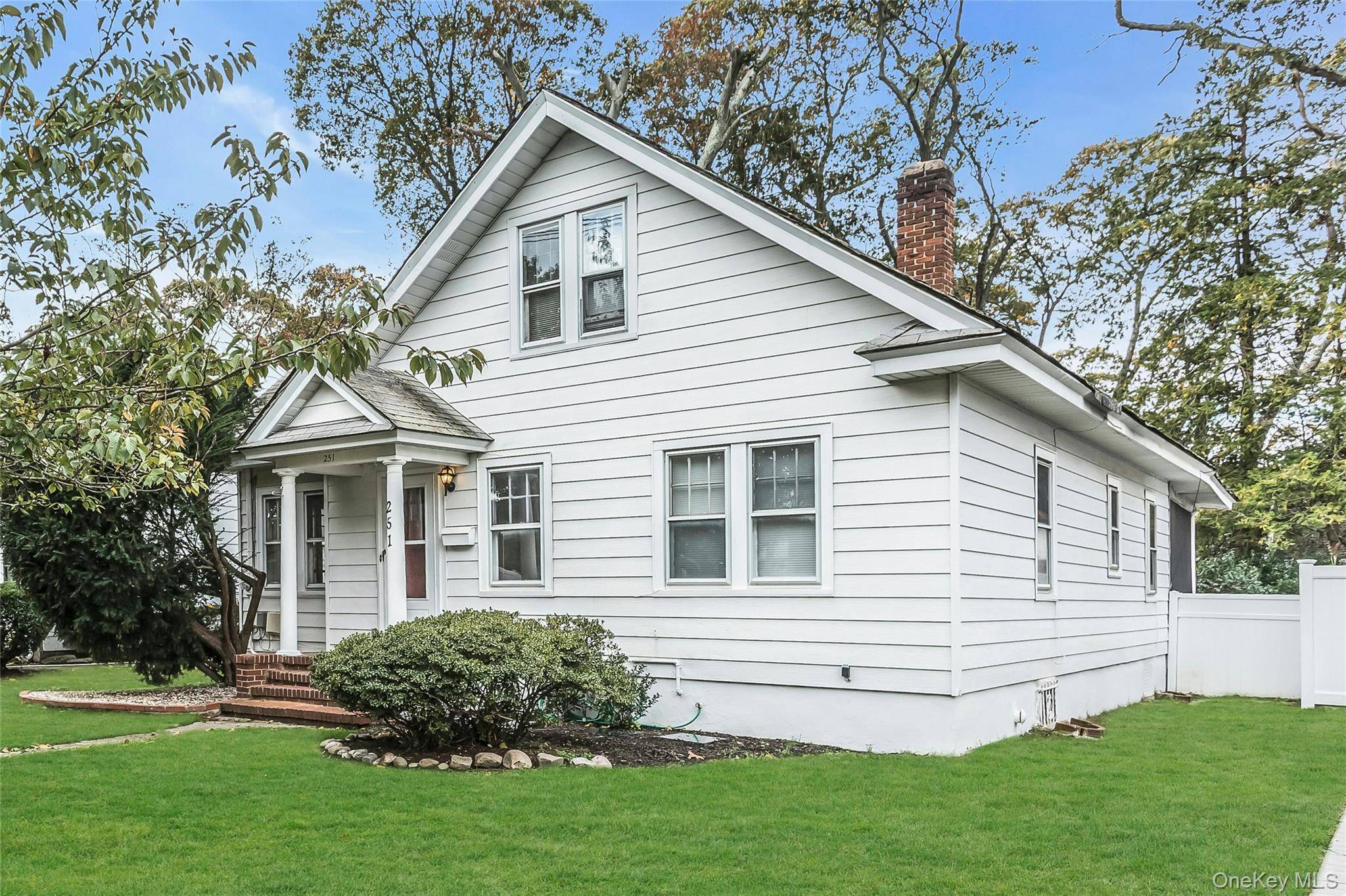 Freeport, NY 11520,251 N Long Beach AVE