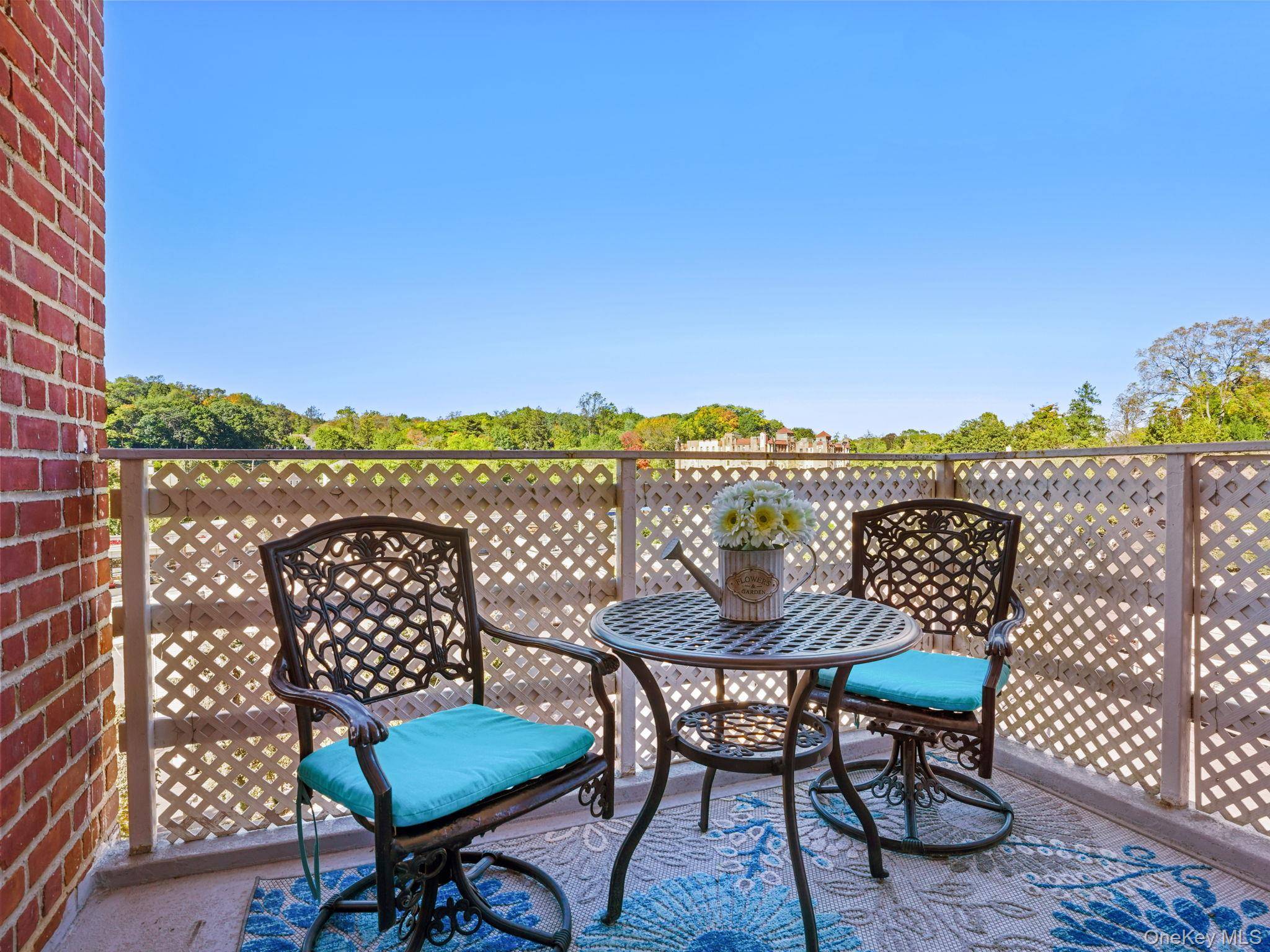 Hartsdale, NY 10530,30 E Hartsdale AVE #4D