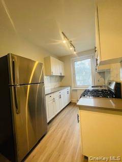 Scarsdale, NY 10583,69 Harney RD #6B