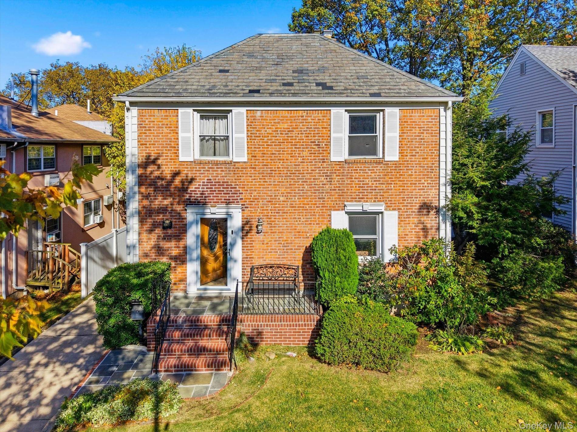 Hillcrest (queens), NY 11432,164-37 Grand Central Parkway