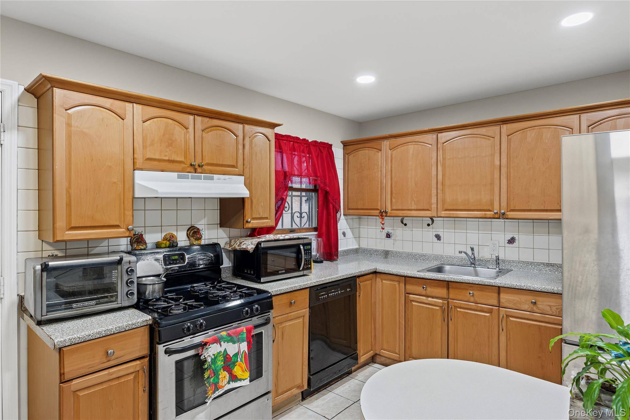 Hempstead, NY 11550,79 Union PL