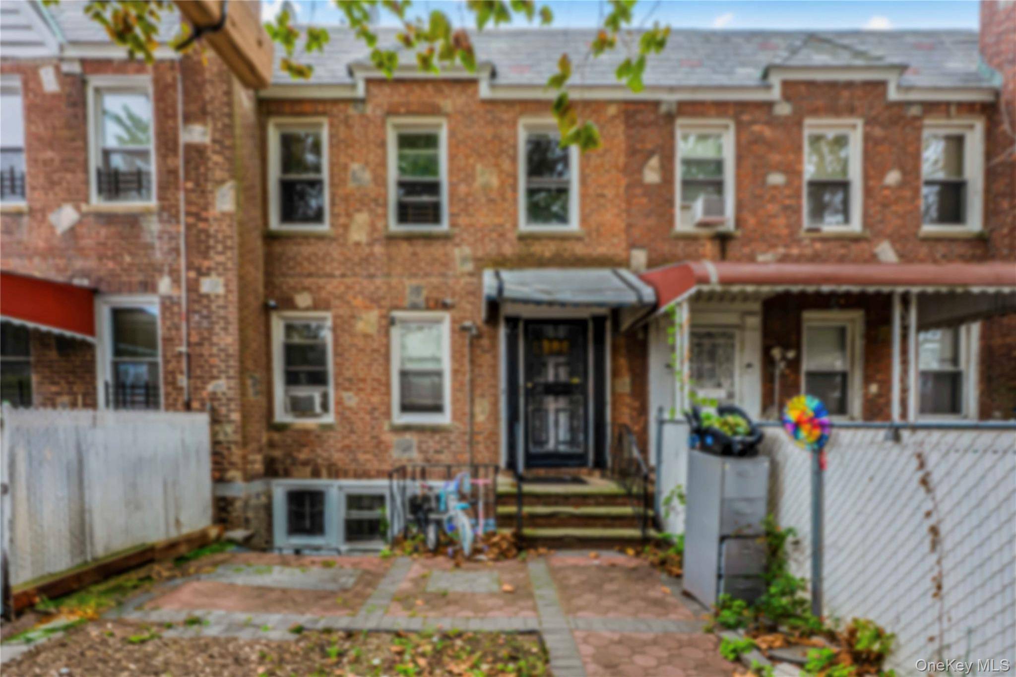 Jamaica, NY 11434,17715 Troutville RD