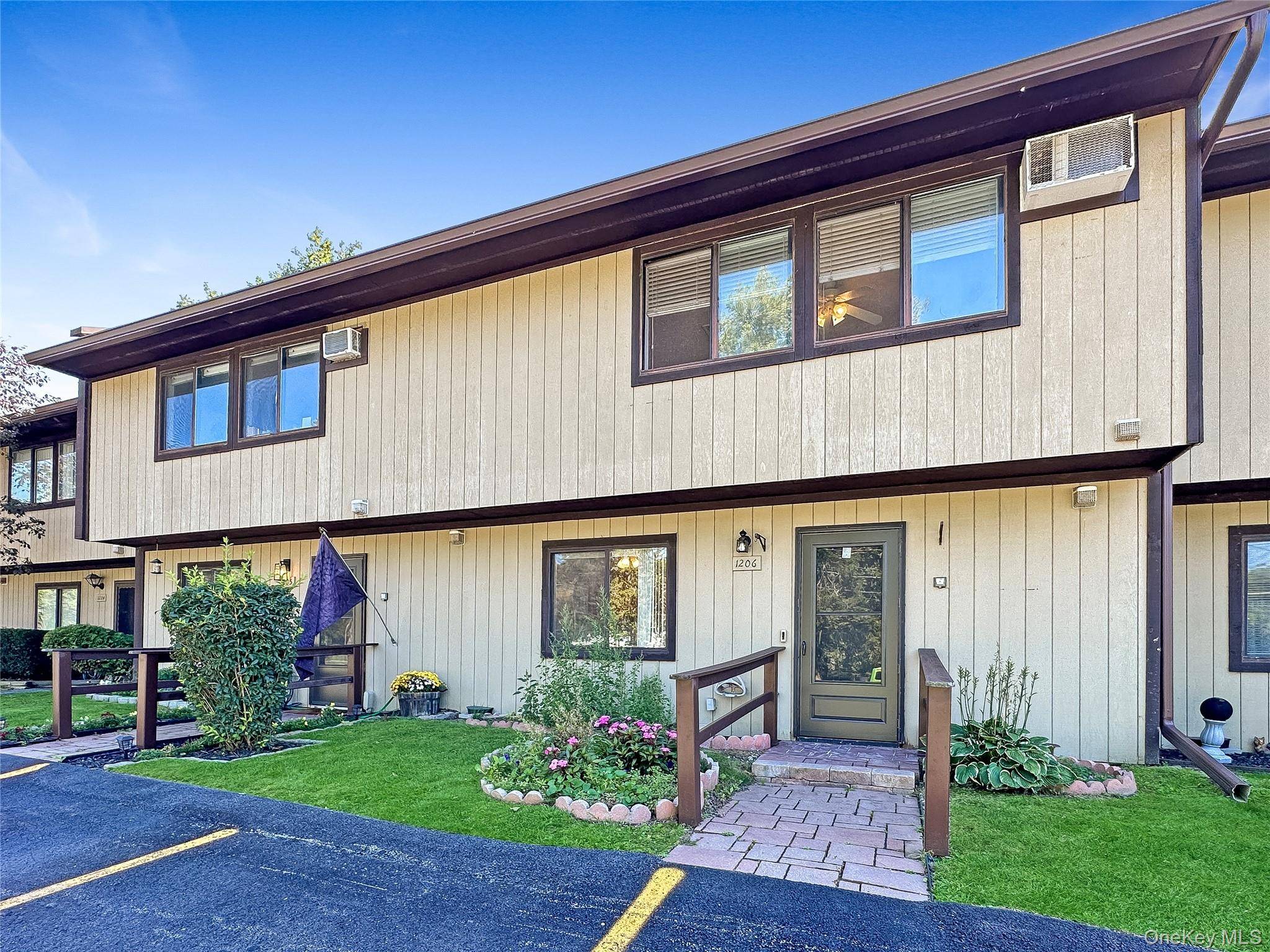 Hopewell Junction, NY 12533,1206 Chelsea CV