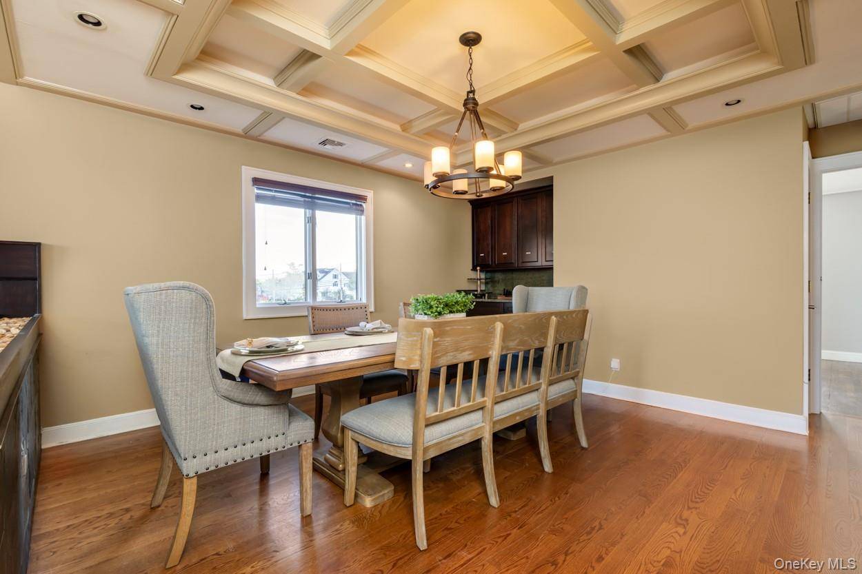 Massapequa, NY 11758,135 Ocean AVE