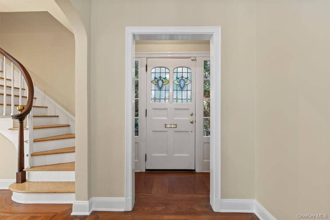 Rye, NY 10580,11 Billington CT