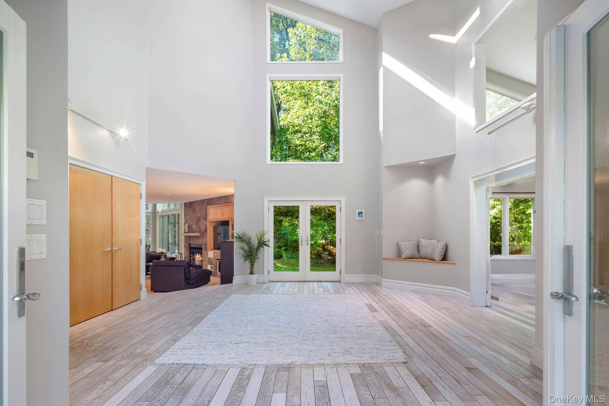 Bedford, NY 10506,13 Kingdom Ridge RD