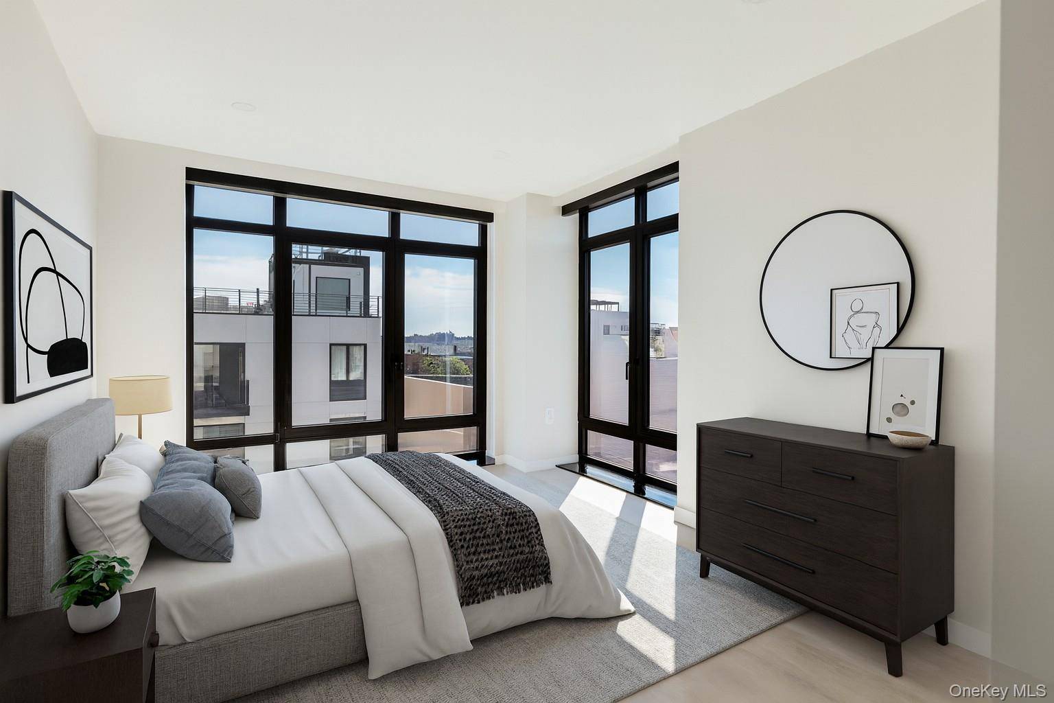 Astoria, NY 11103,37-18 Broadway #303