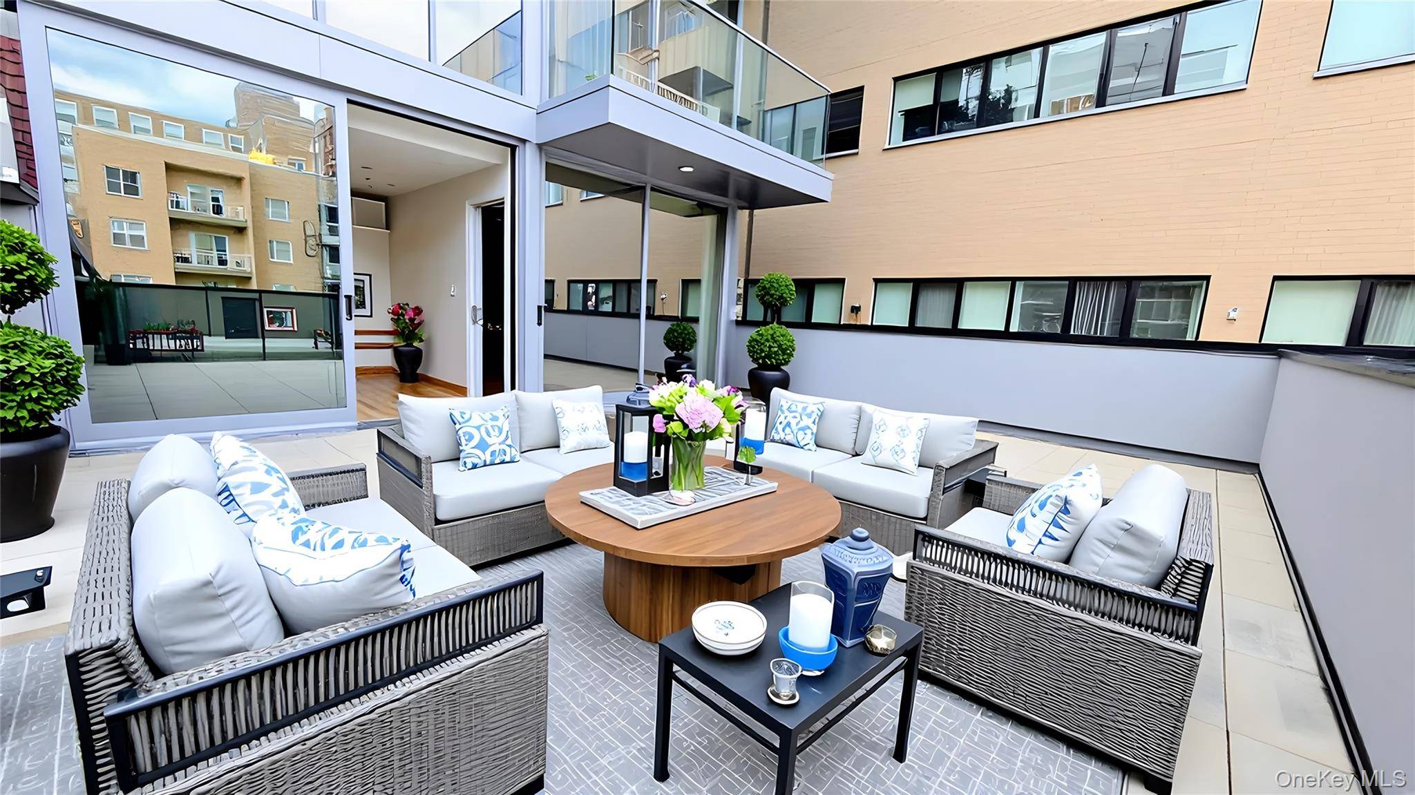 Astoria, NY 11106,2309 Broadway