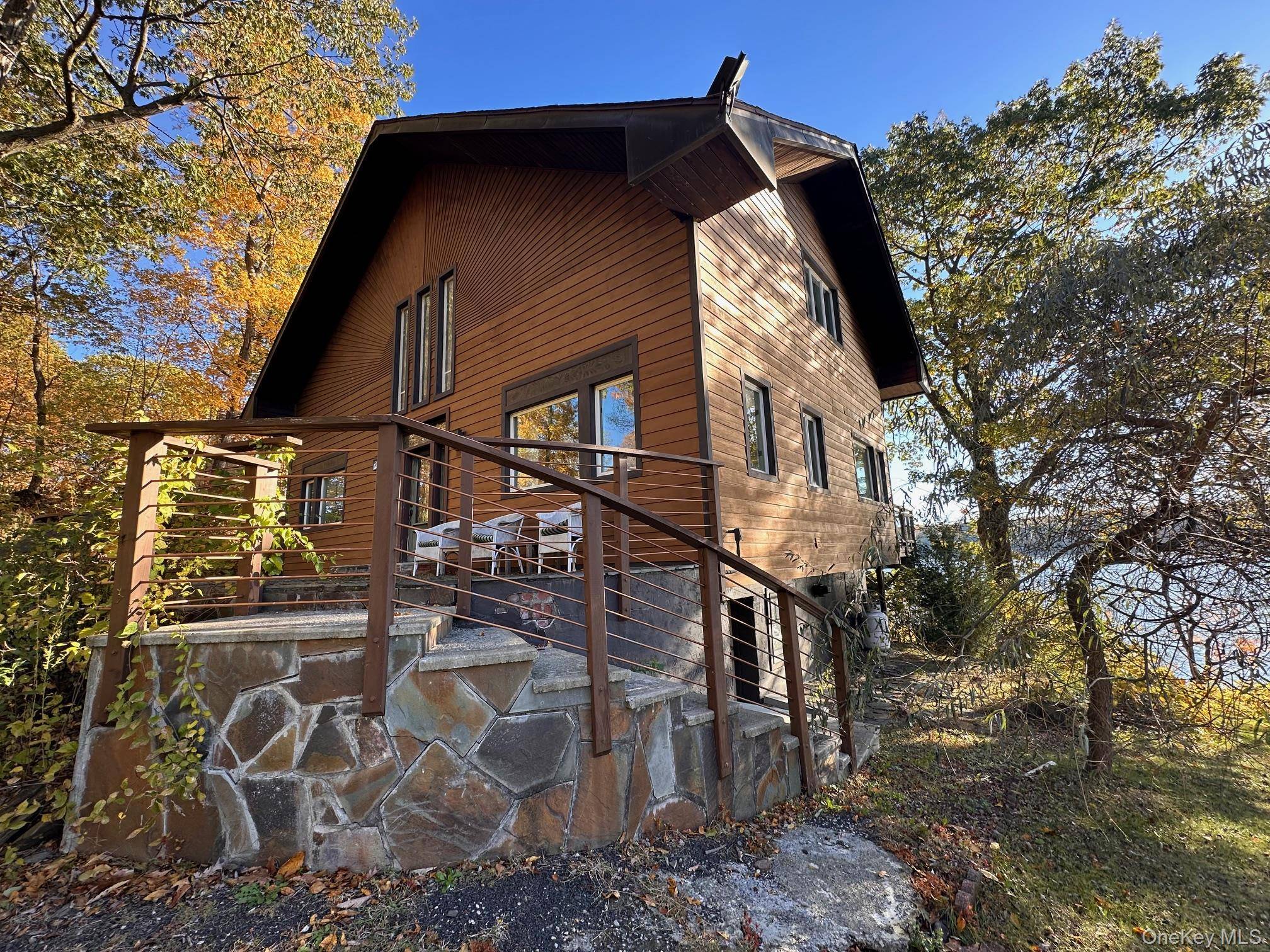 Saugerties, NY 12477,54 Deak Lane