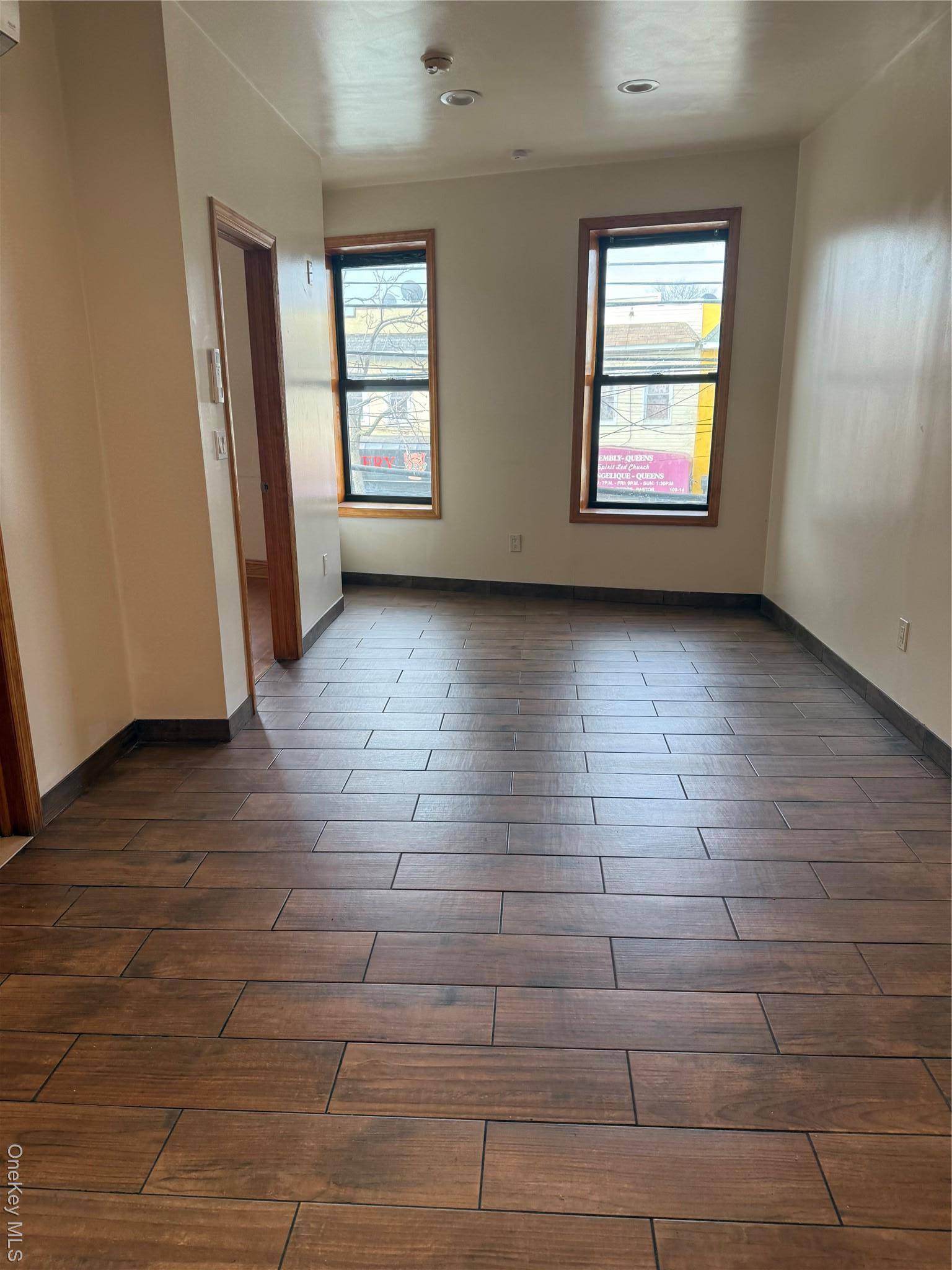 Saint Albans, NY 11412,109-07 Farmers BLVD