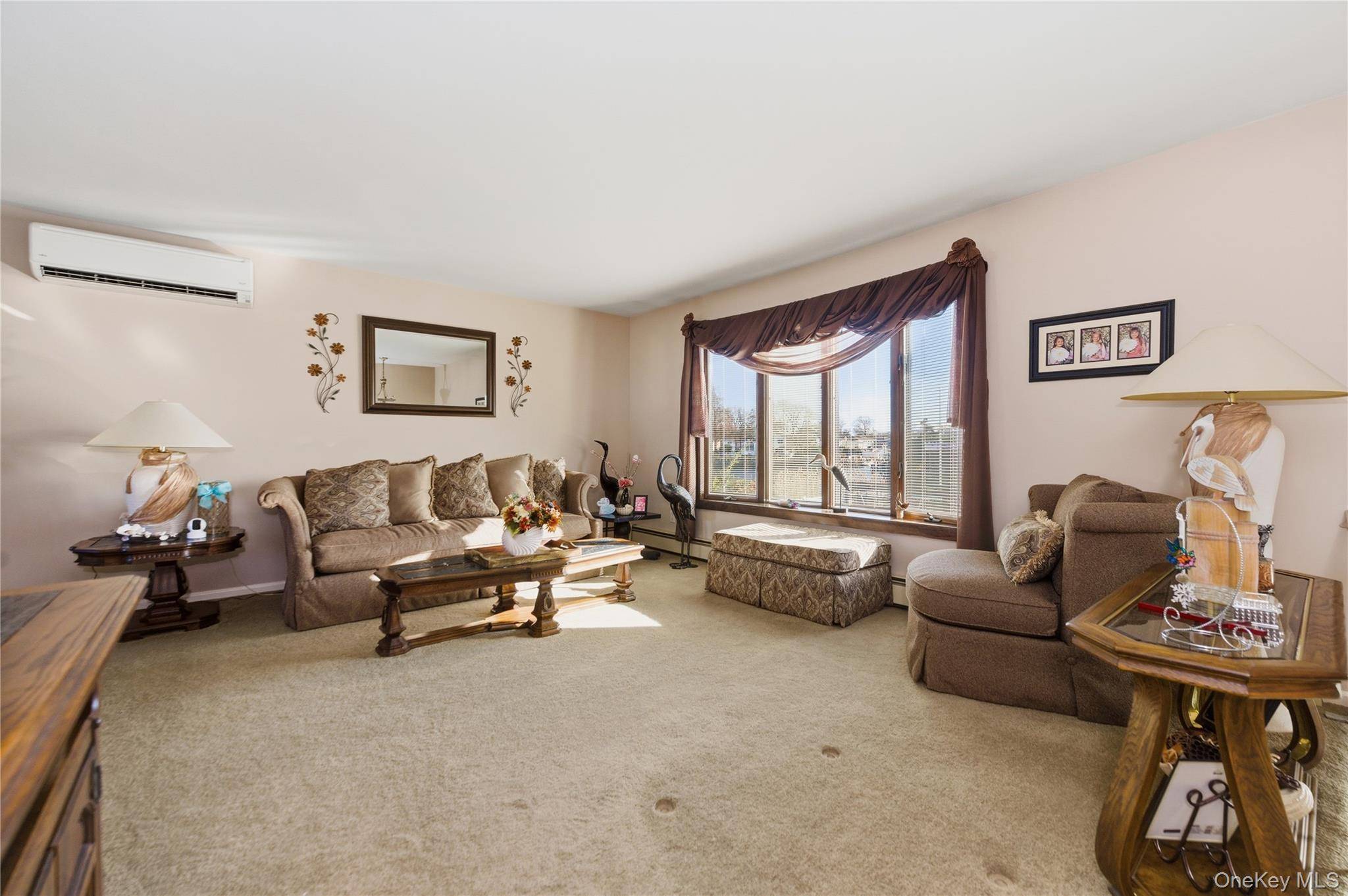 Oceanside, NY 11572,613 Smith PL