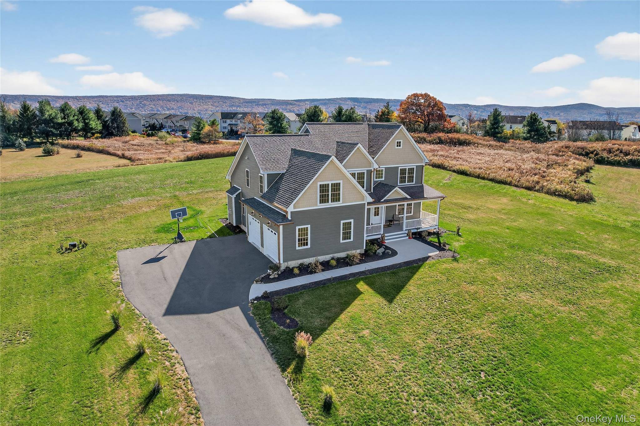 Warwick, NY 10990,23 West Meadow Way