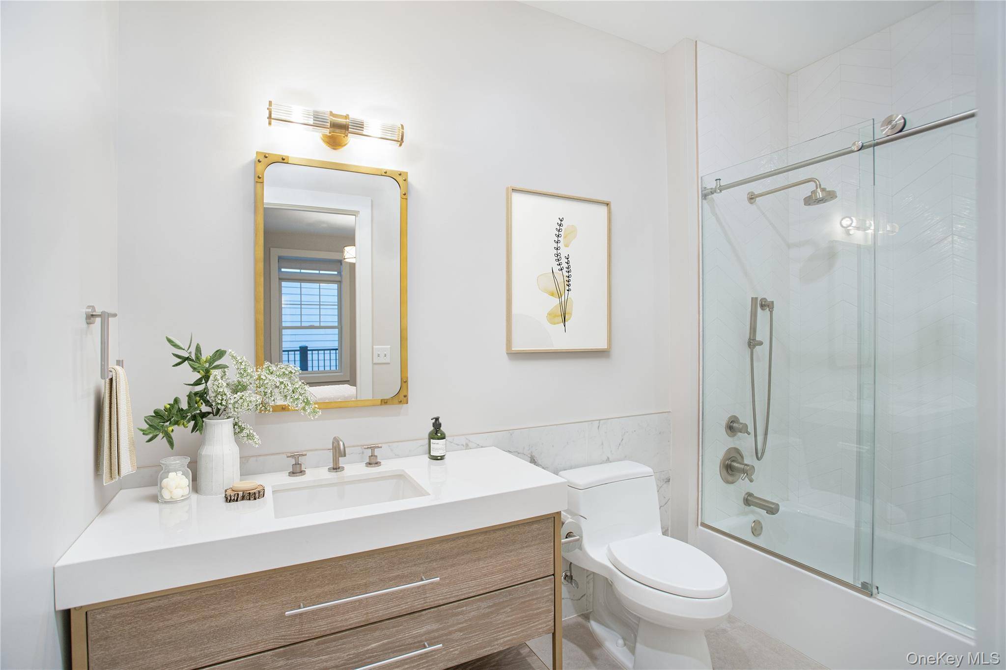 Westbury, NY 11590,990 Corporate DR #412