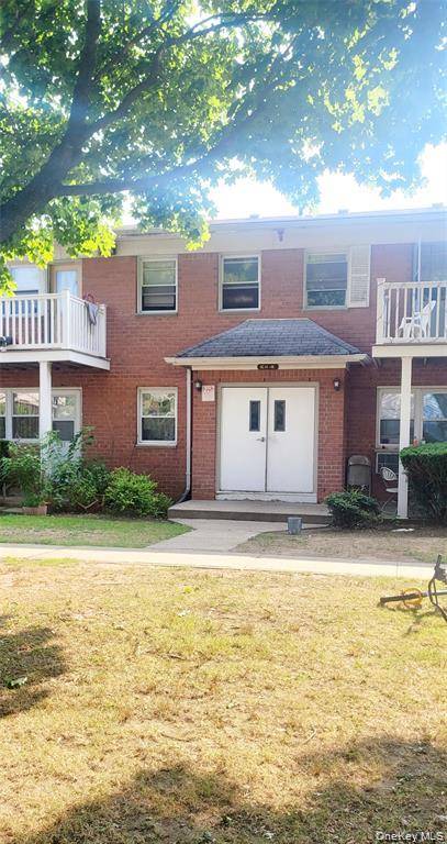 Bay Shore, NY 11706,9C Hemlock DR ## 45