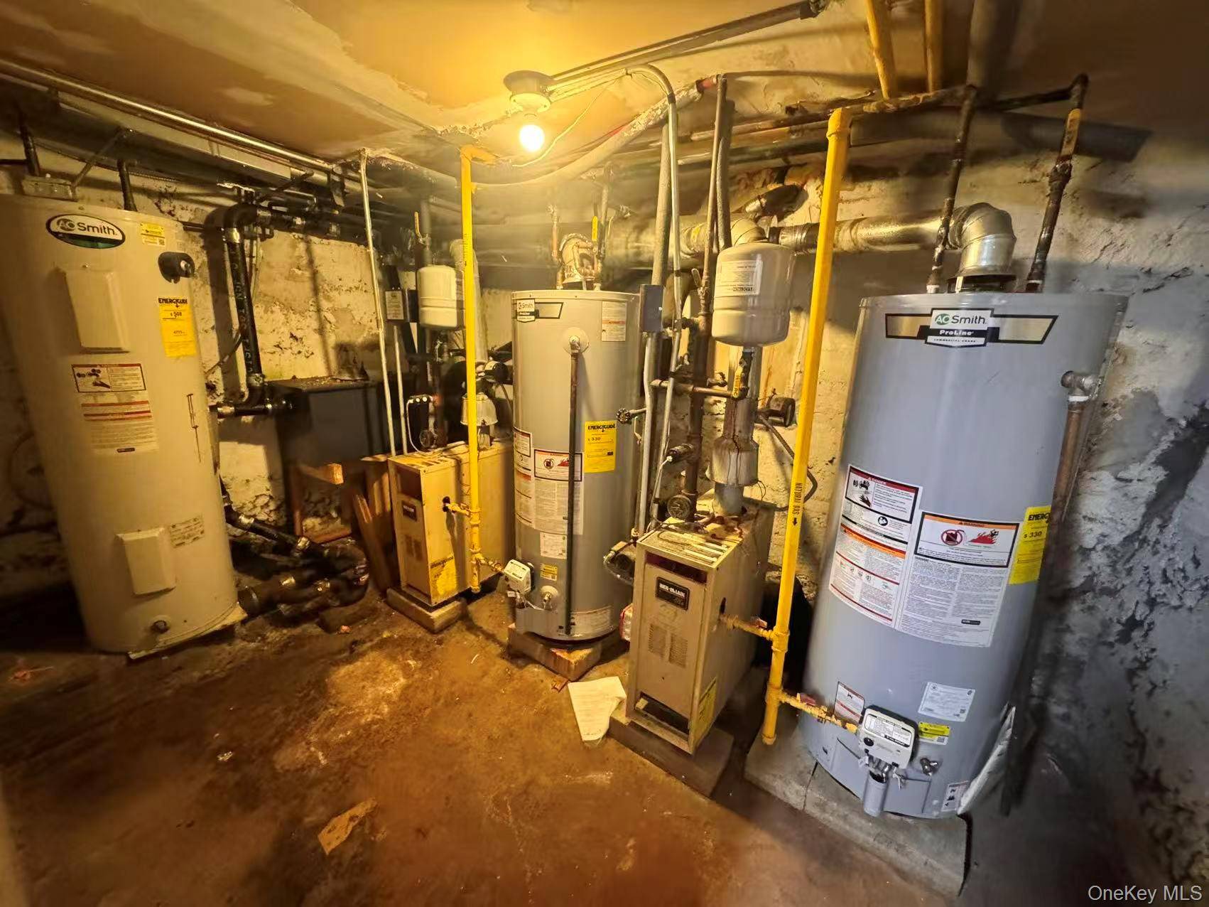 Astoria, NY 11103,30-72 Steinway ST