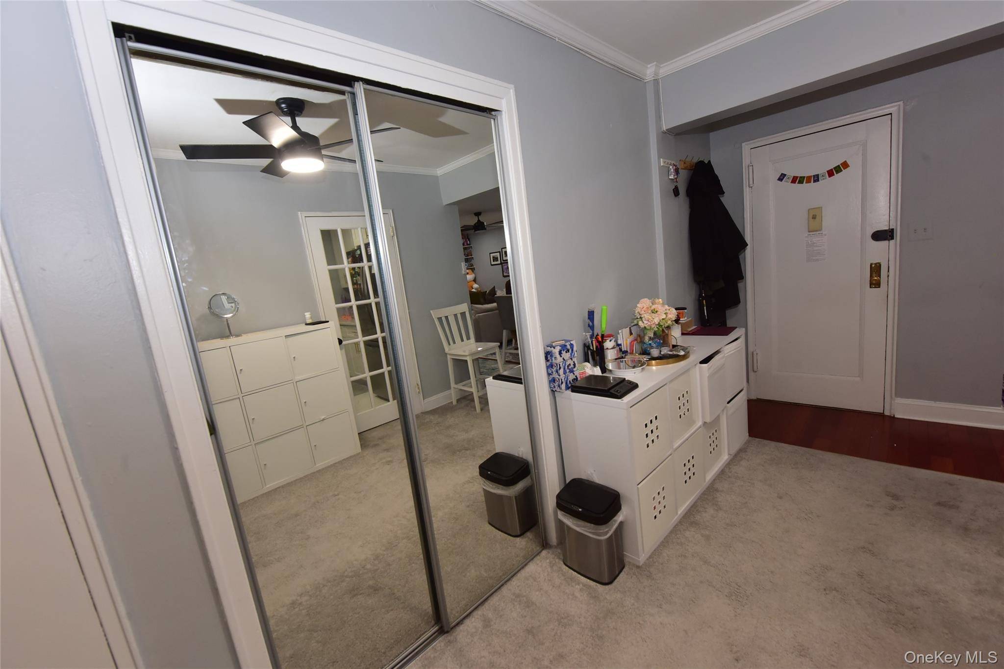 Hollis, NY 11423,87-50 204 ST #B74