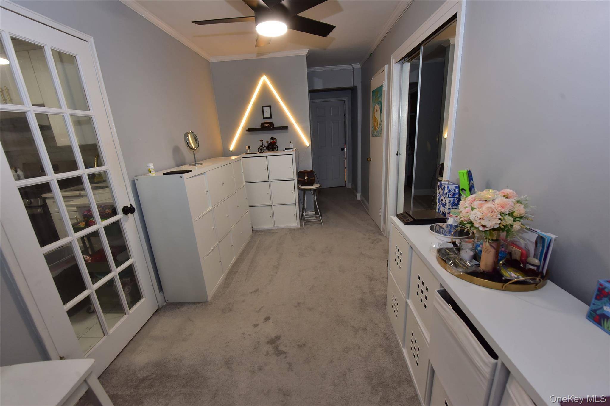 Hollis, NY 11423,87-50 204 ST #B74