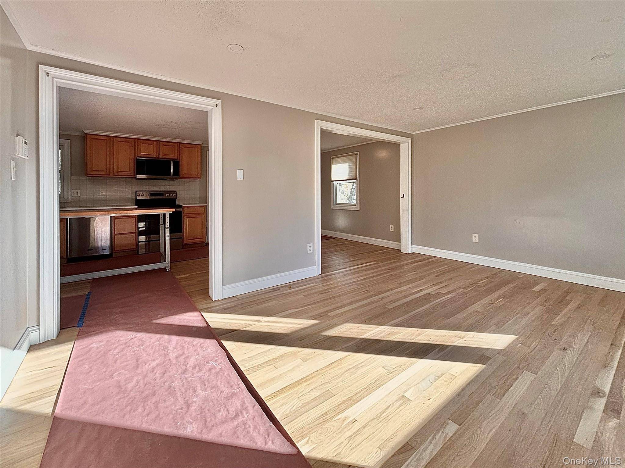 Rhinebeck, NY 12572,19 Crosmour RD