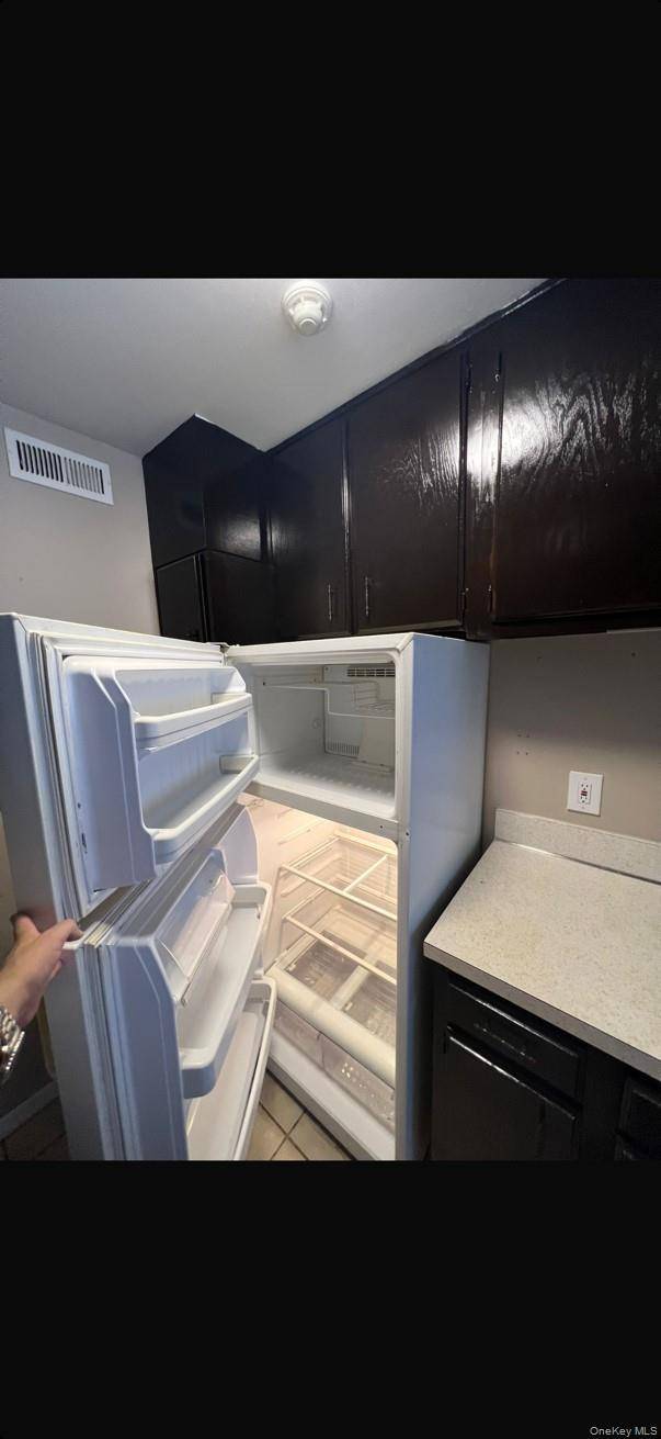 Brookhaven, NY 11953,41 Artist Lake DR