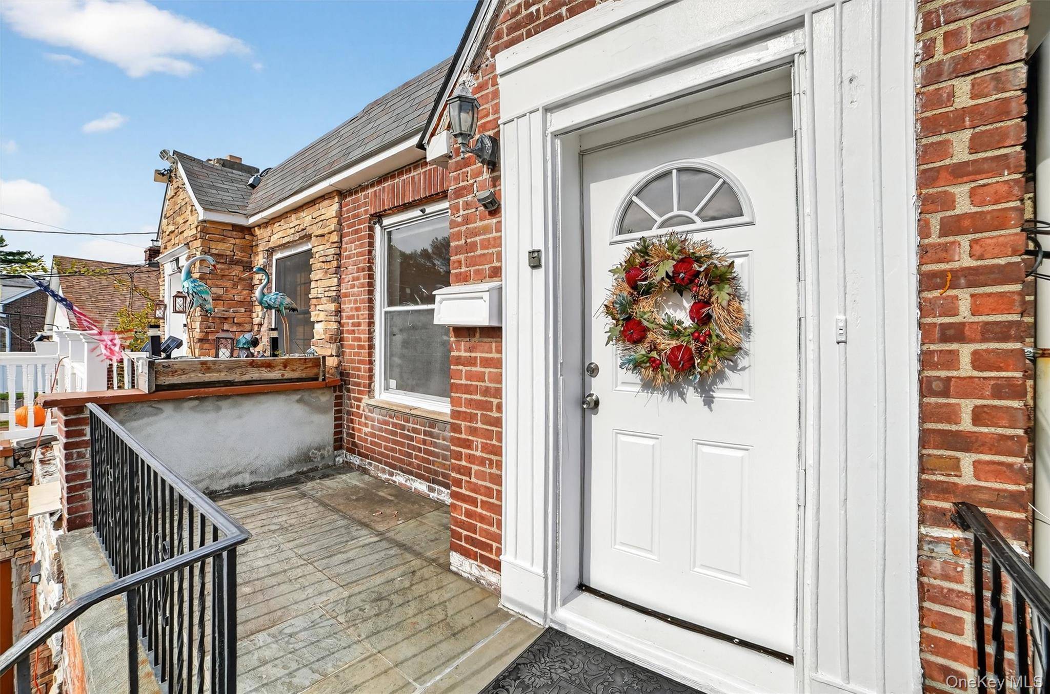 Yonkers, NY 10704,223 1/2 Delano W AVE