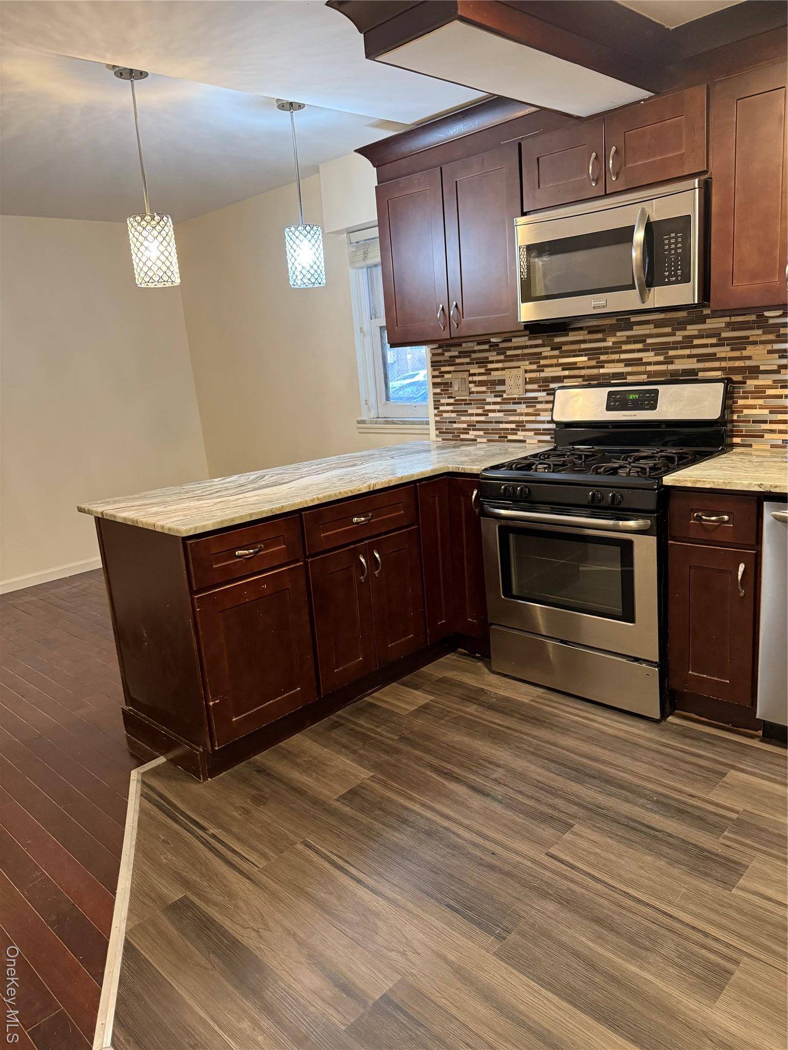 Rego Park, NY 11374,97-19 63rd DR