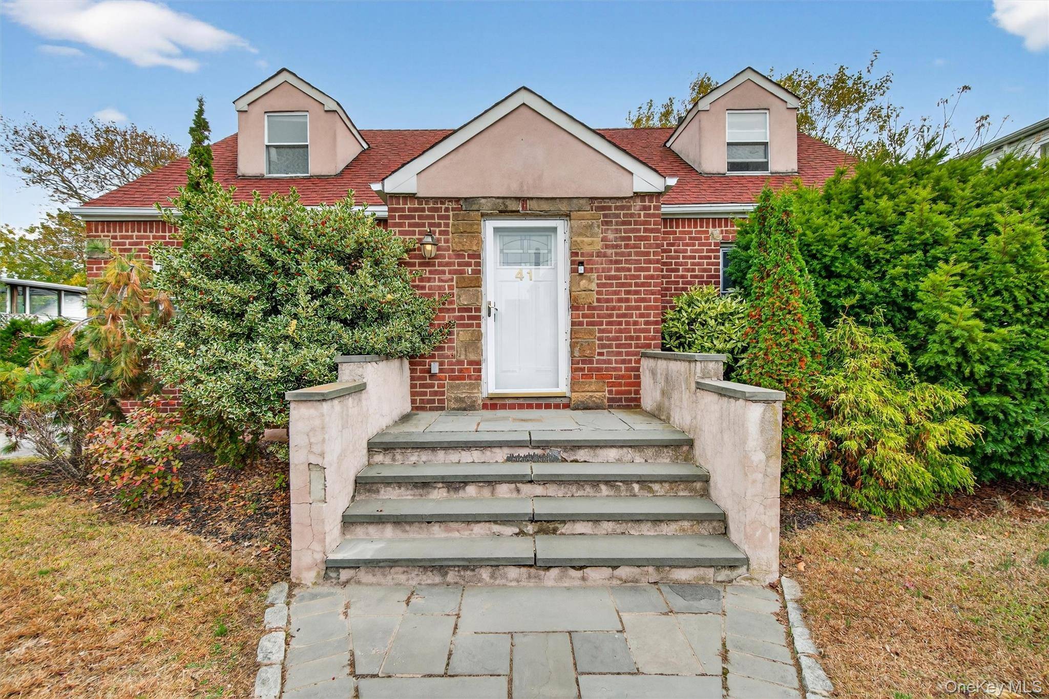 Island Park, NY 11558,41 Ostend RD