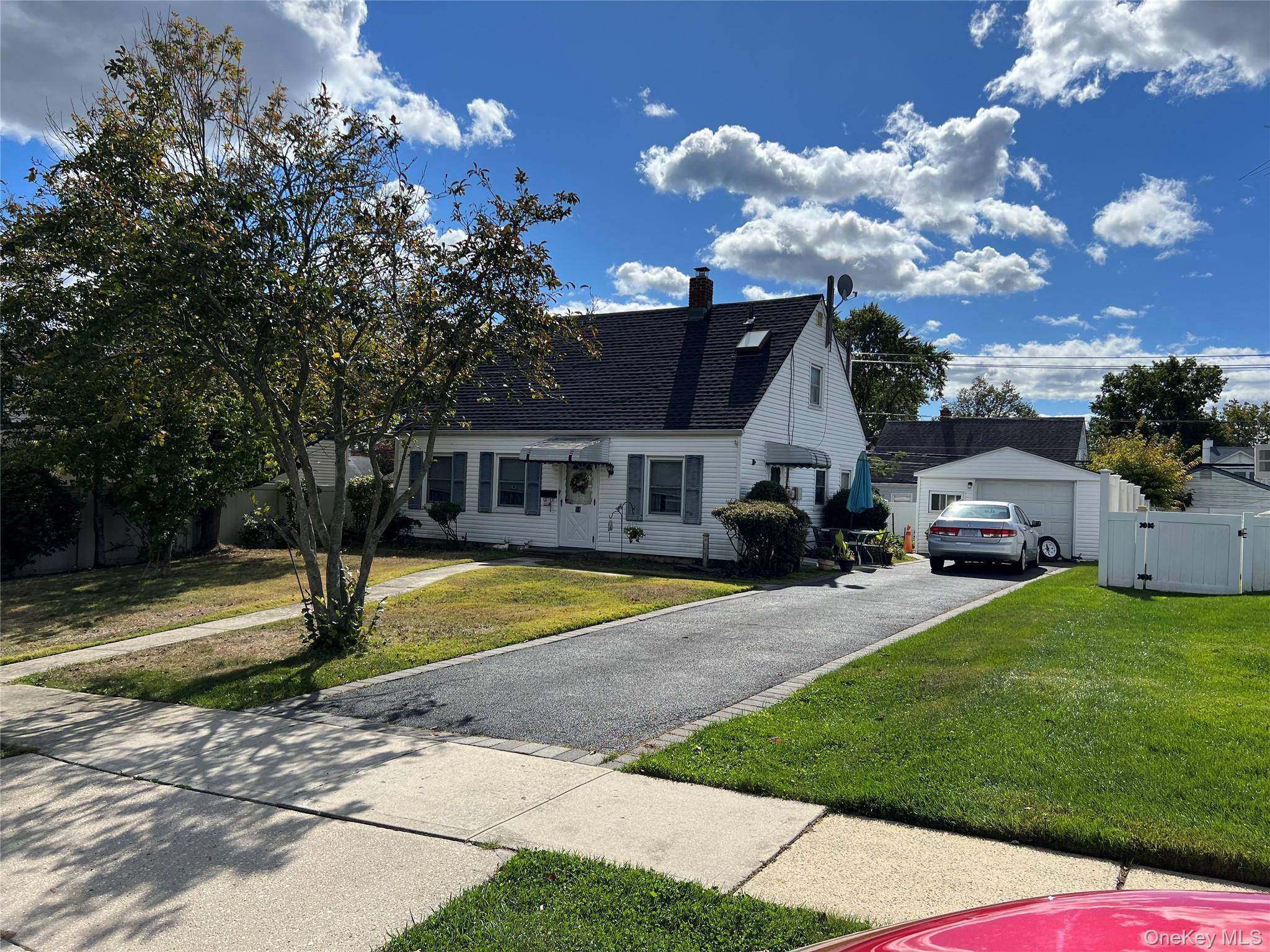 Levittown, NY 11756,94 Sugar Maple RD