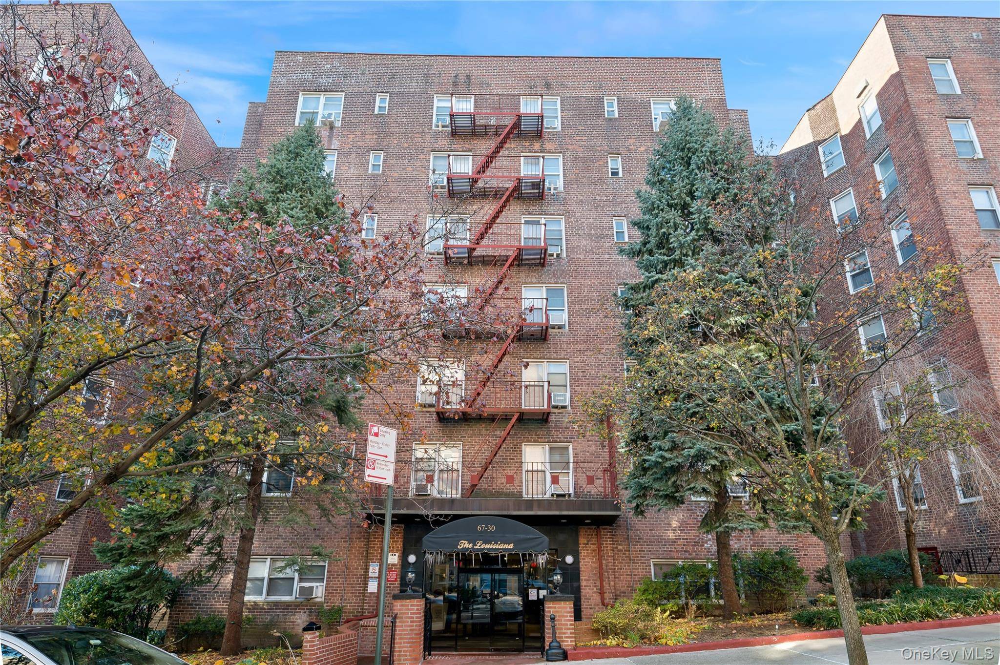 Forest Hills, NY 11375,67-30 Clyde ST #2C