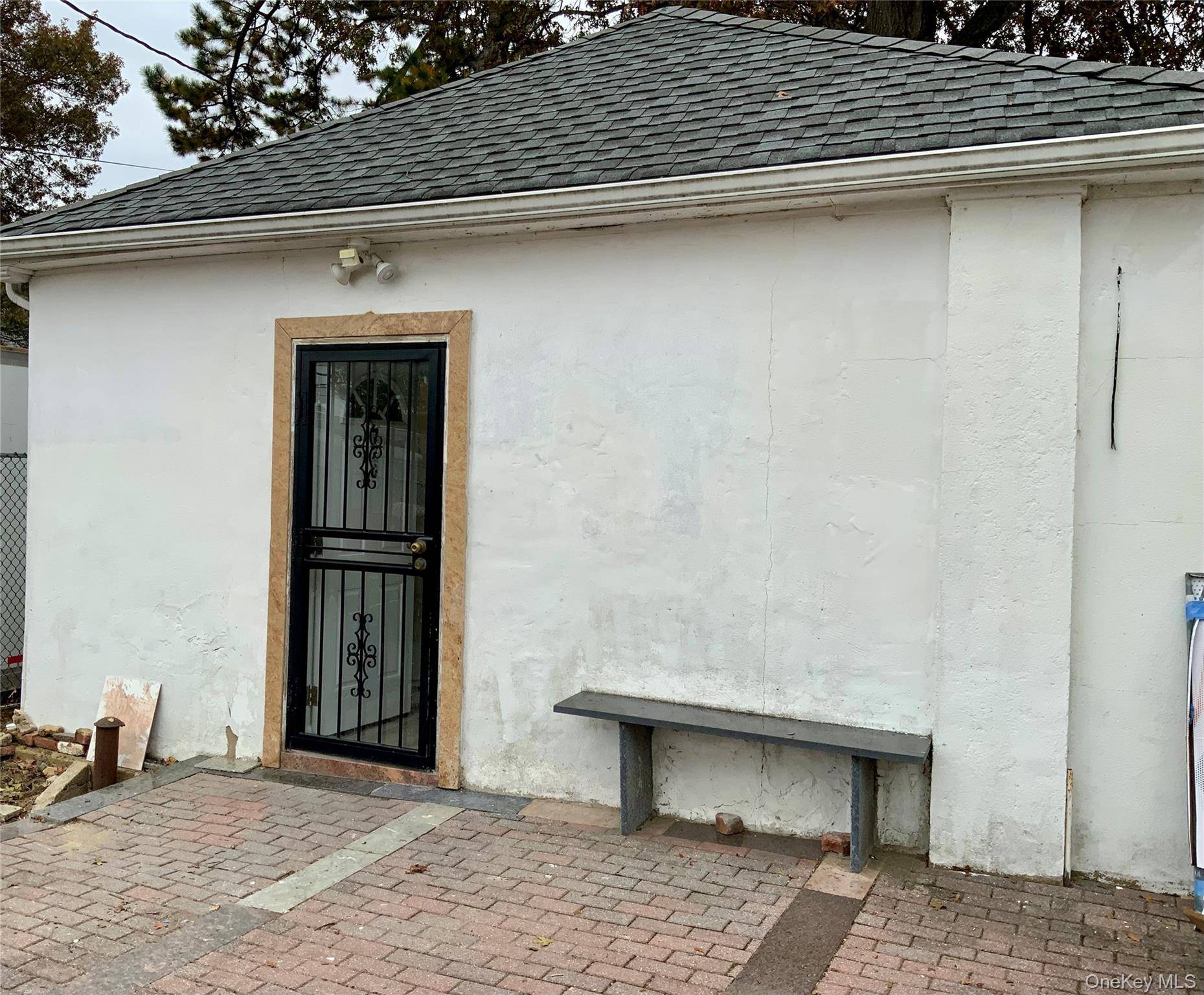 Wyandanch, NY 11798,76 Garden City AVE