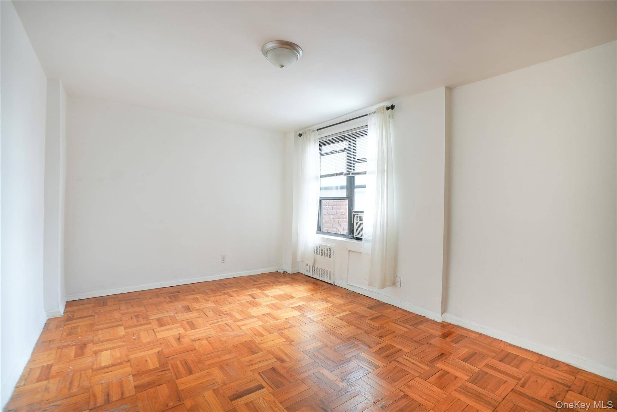 Yonkers, NY 10710,1 Remsen RD #2F