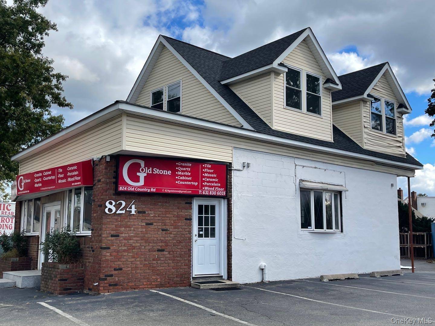 Westbury, NY 11590,824 Old Country RD