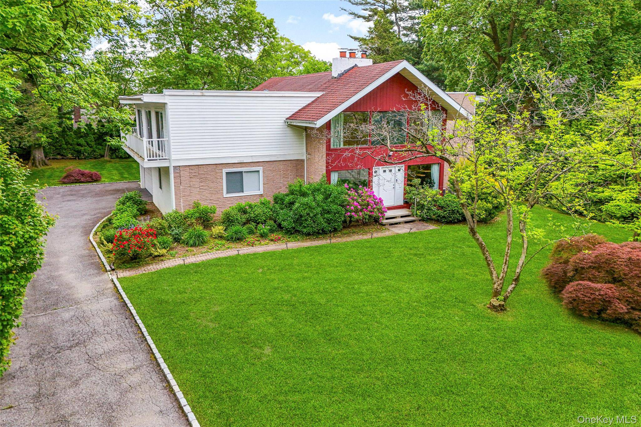 Scarsdale, NY 10583,161 Morris LN