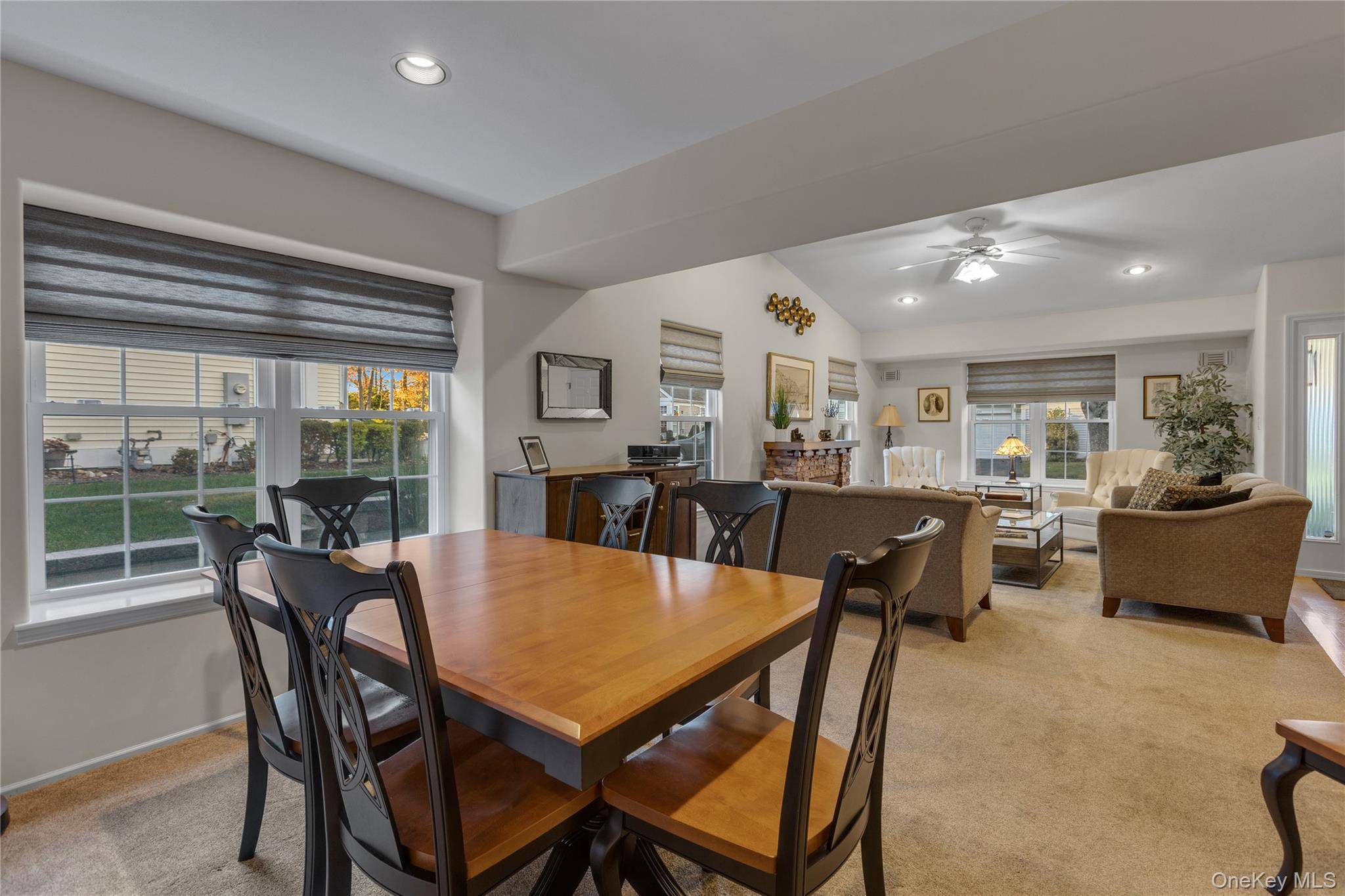 Ridge, NY 11961,256 Glen DR